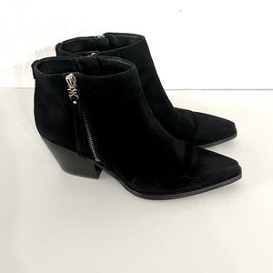 SAM EDELMAN Classic Black Ankle Boots Sz6